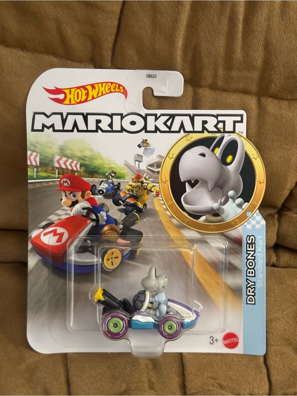 Hot Wheels Mario Kart Dry Bones Standard Kart - Gray & Purple